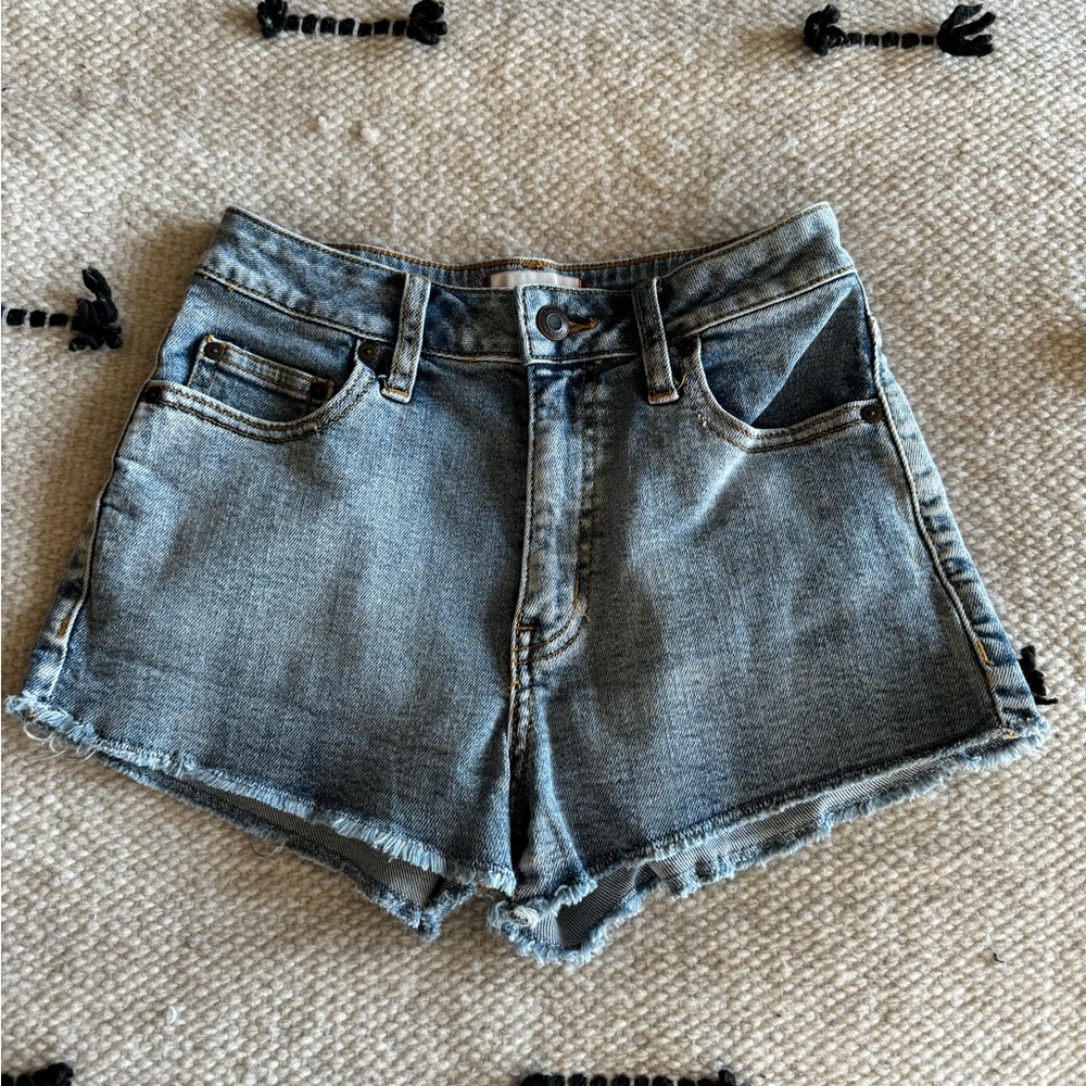 Aritzia Sunday Best Denim Cutoff Shorts 24